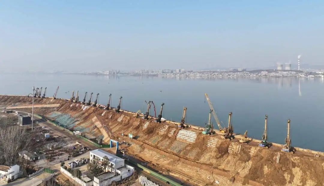 金泰SG系列抓斗主导白龟山水库除险加固工程，设备占比高达85%